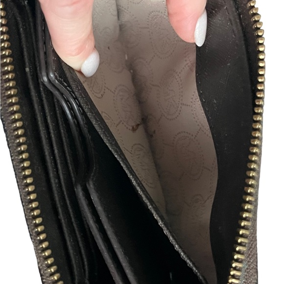 Michael Kors Brown “Jet Set”Wristlet Wallet - Picture 12 of 17
